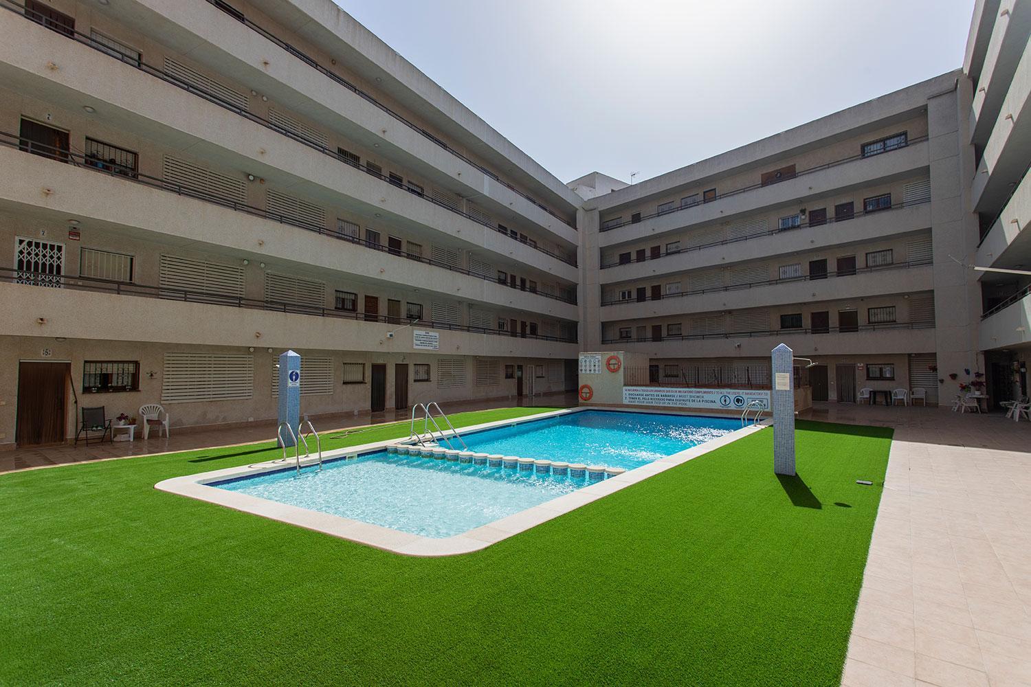 Ch San Pascual Torrevieja Apartment Екстериор снимка
