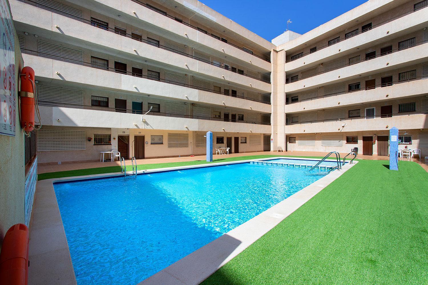 Ch San Pascual Torrevieja Apartment Екстериор снимка